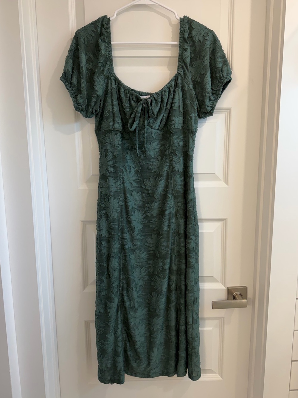 Lavender Moon Green Textured Floral Midi Dress